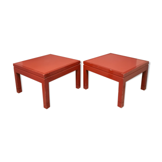 Paire de tables basse laquées rouge