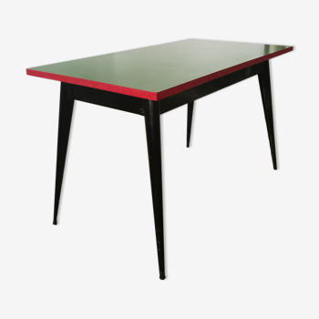 Table Tolix de Xavier Pauchard