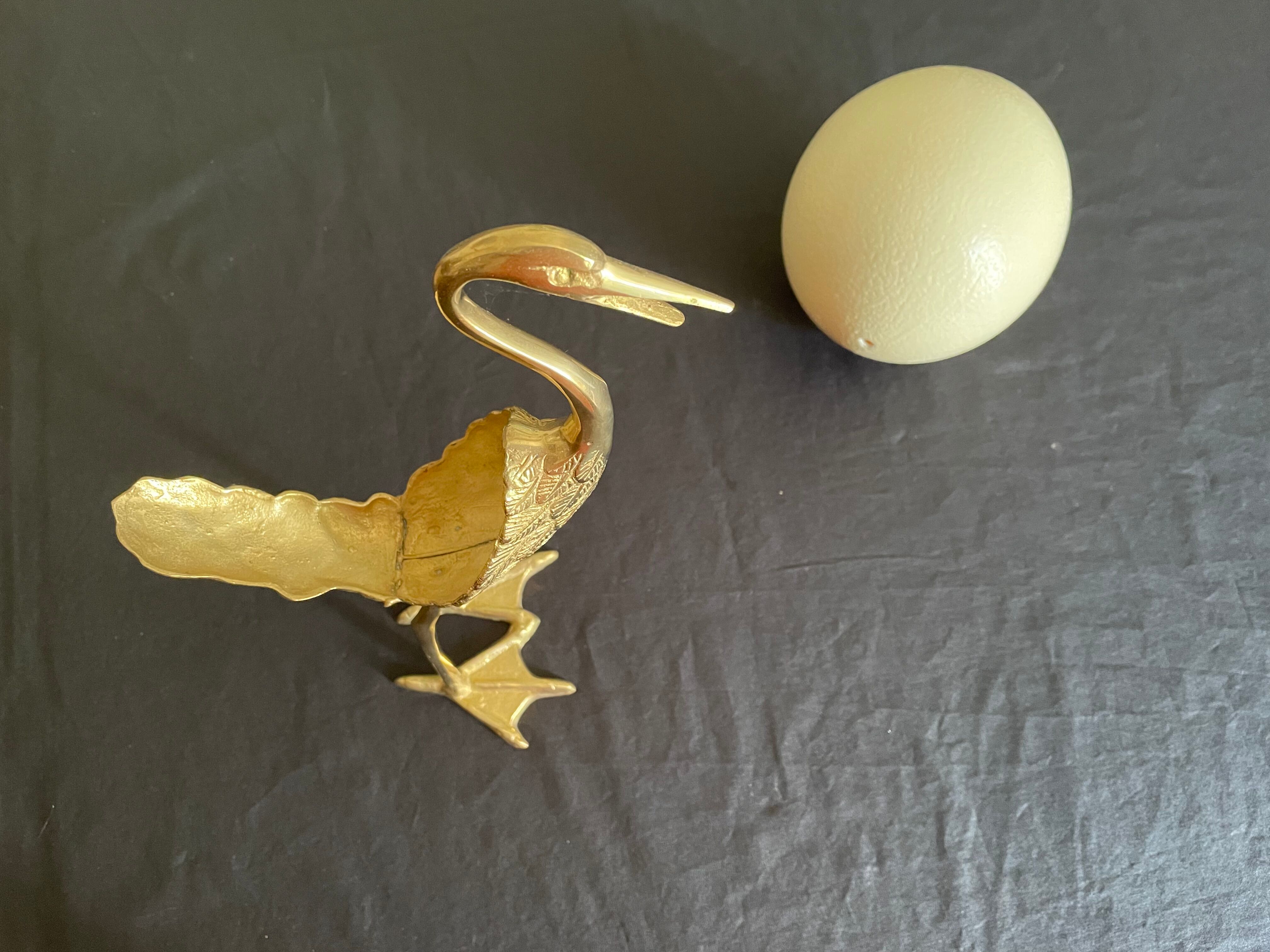 Oiseau en laiton et œuf d’autruche