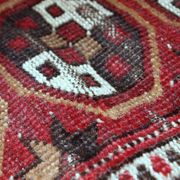 Tapis vintage fait main Gabbeh du Moyen-Orient 140cm x 215cm (1960s)