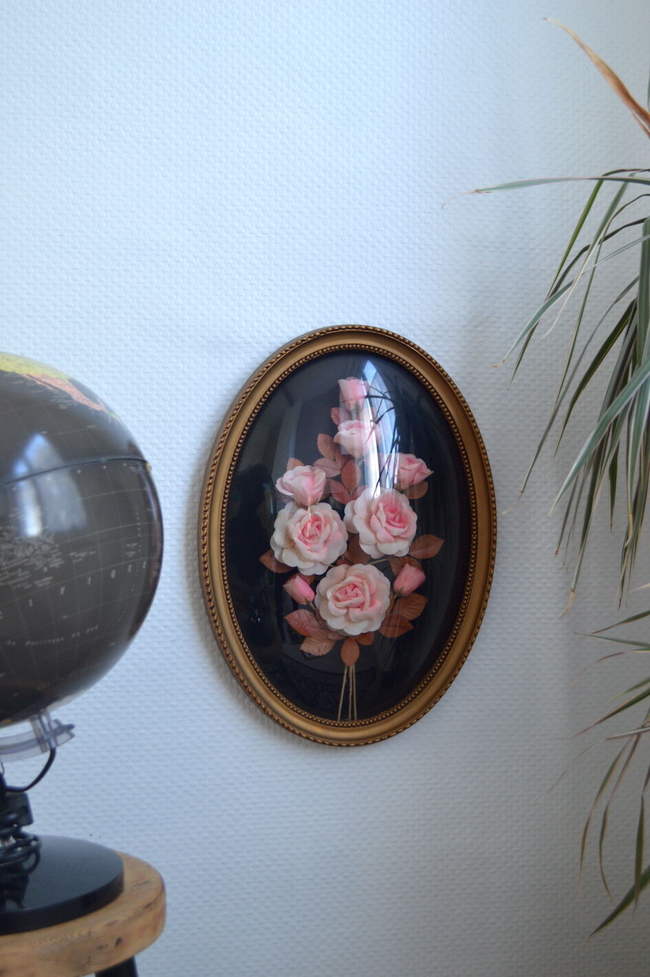 Cadre ovale vintage bouquet de roses 1980