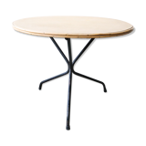 Adorable rattan coffee table and metal base, Scandinavian