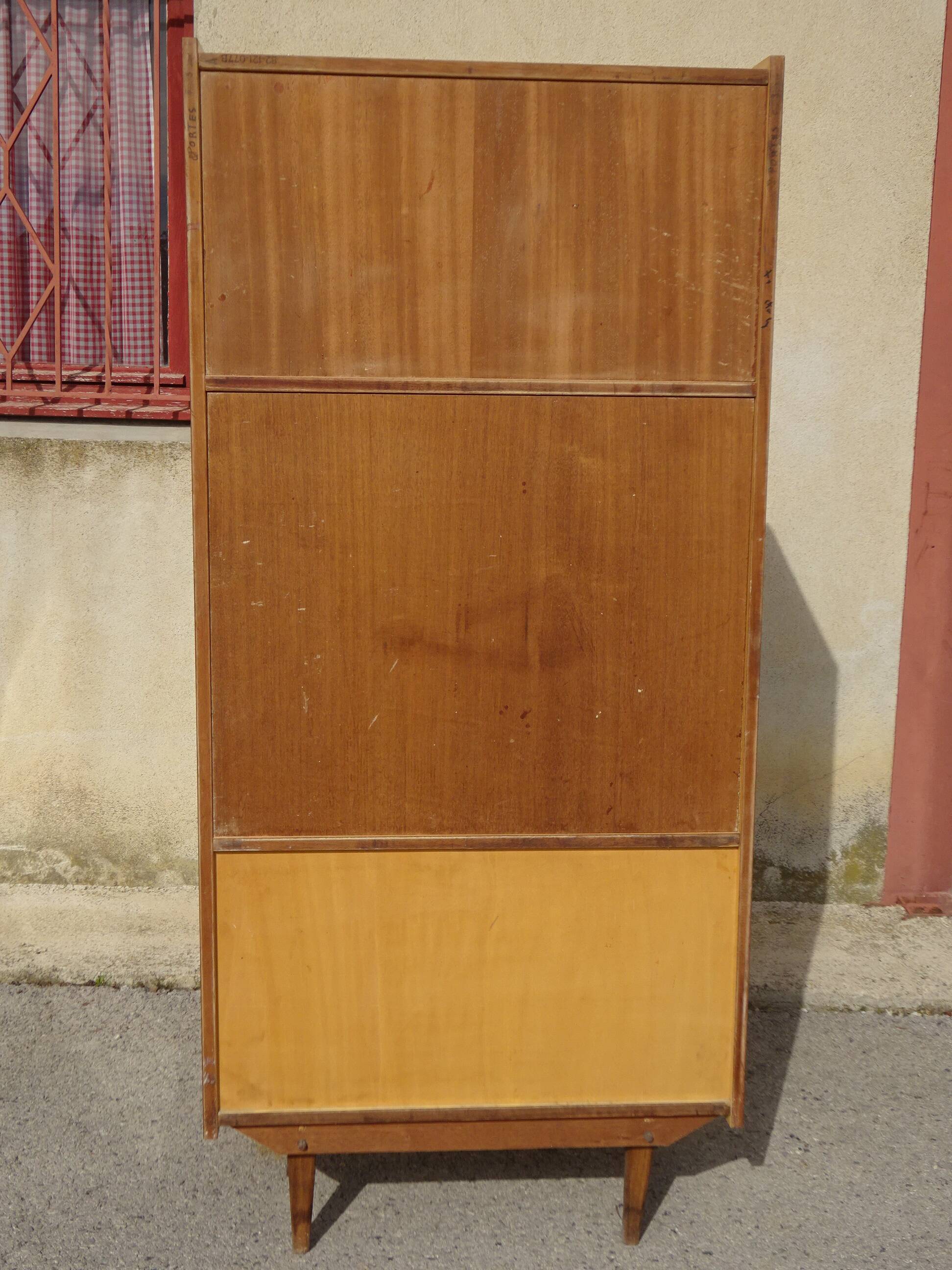 Vintage display cabinet from Maison Capelle