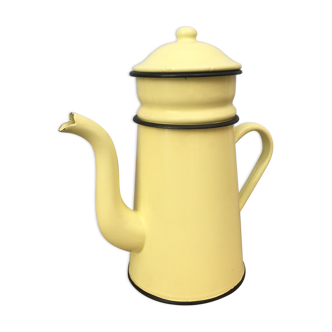 Enamelled sheet metal coffee maker in the year 60