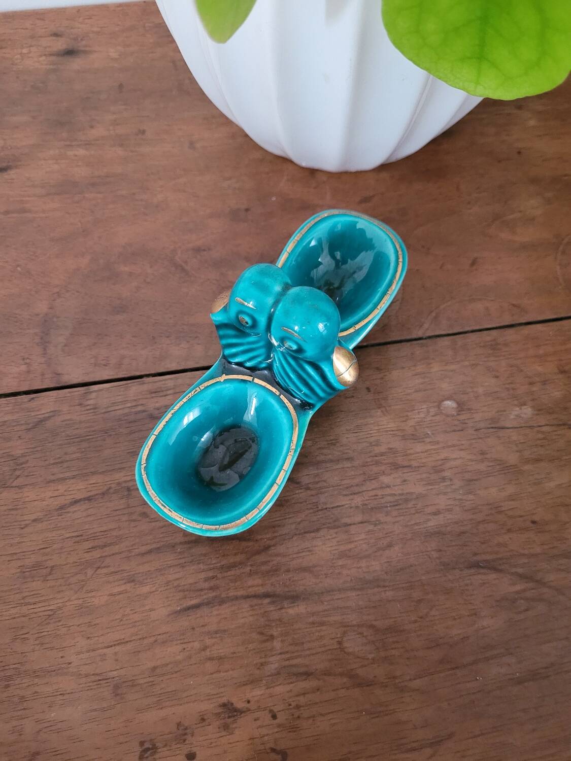 Glazed porcelain salt cellar