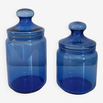 Apothecary pot or old cotton pot in blue glass