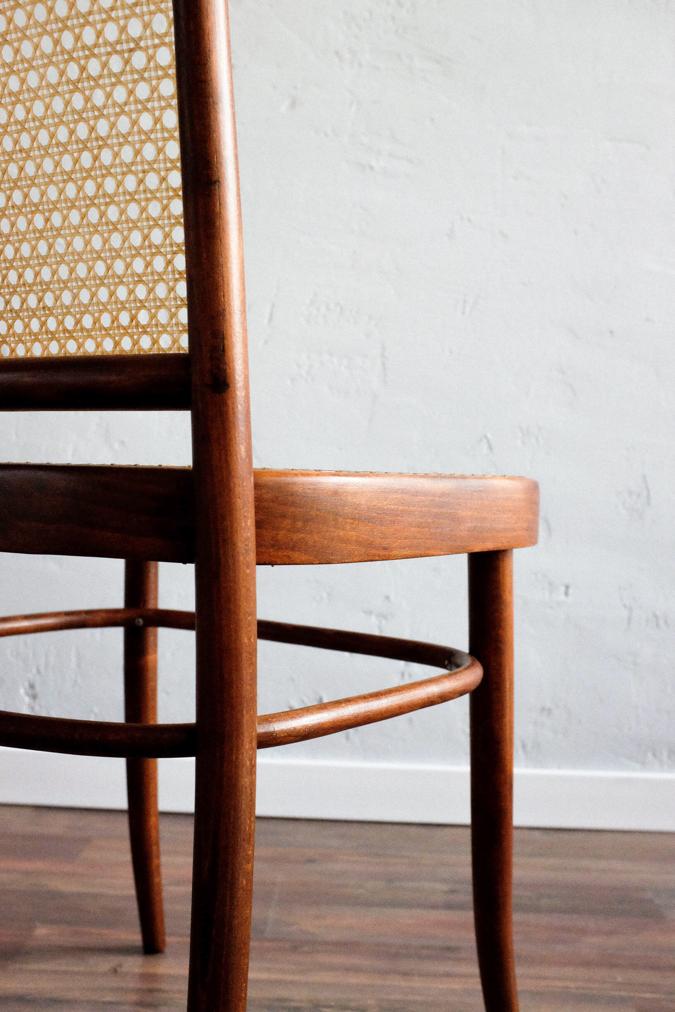 Ensemble de 2 chaises par Josef Hoffmann pour TON, modèle 811, années 1970