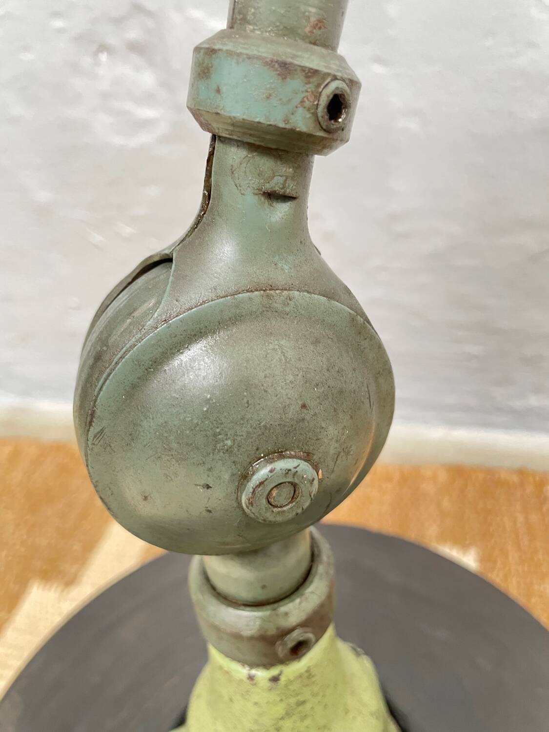 Lampe Triplex Industrielle conçue par Johan Petter Johansson dans les années 1950.