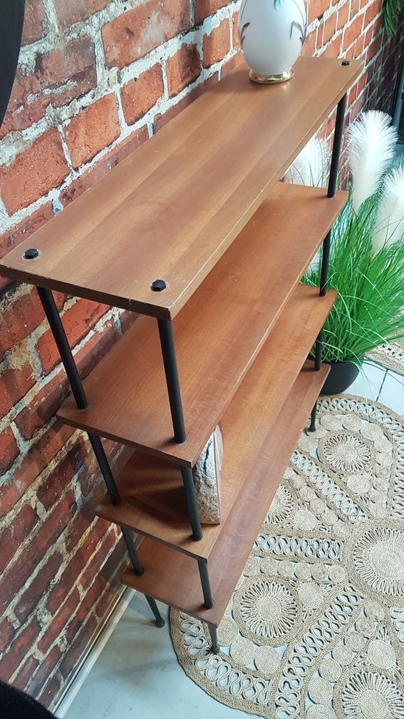 Etagère en bois pied métal
