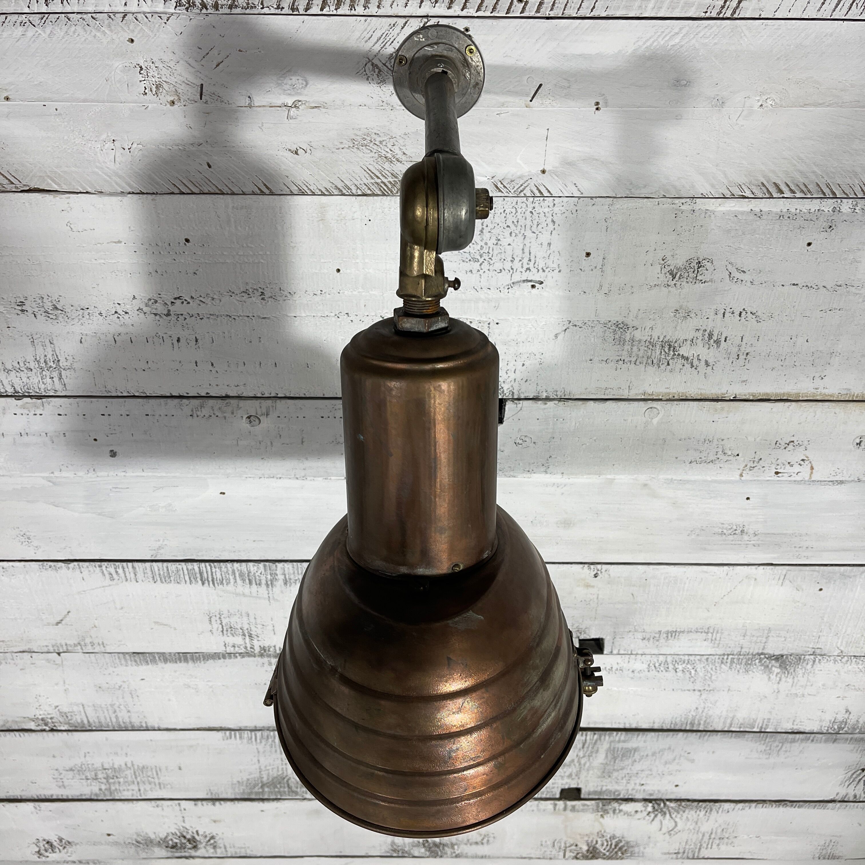 Wall lamp in copper and brass