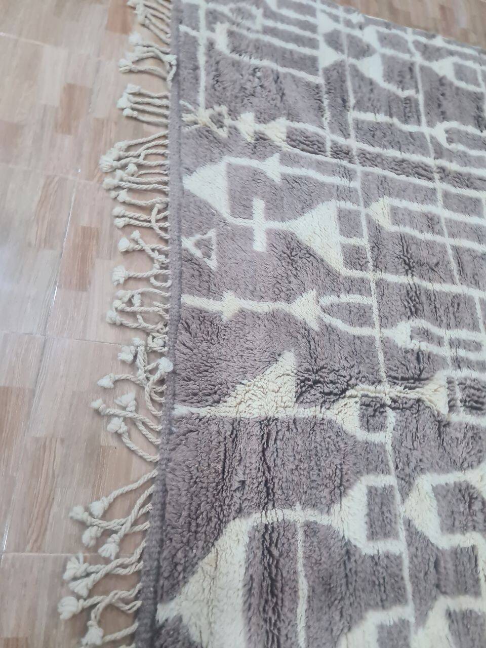 Large vintage MRIRT Berber rug in exceptional wool 300 x 200 cm