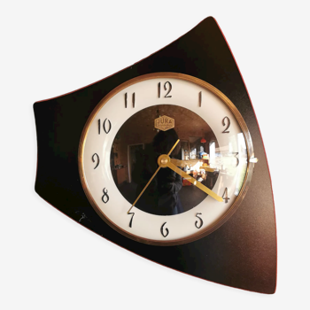 Horloge formica vintage pendule murale silencieuse asymétrique "Jura noir rouge"