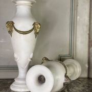 Pair of vases in white statuary marble, gilt bronze, circa 1900