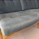 Banquette velours et bois clair, scandinave vers 1960/70