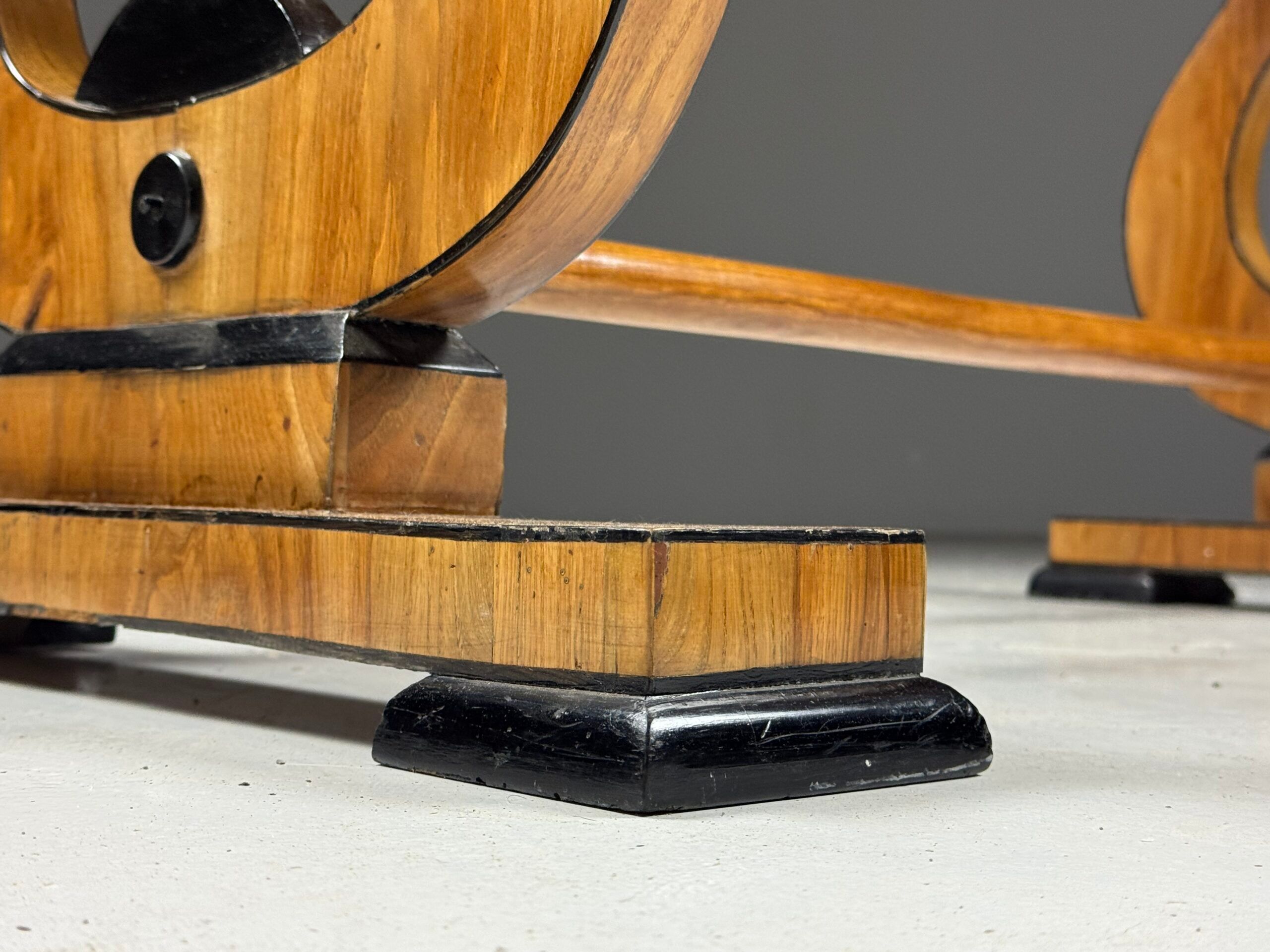 Bureau Biedermeier, table de centre