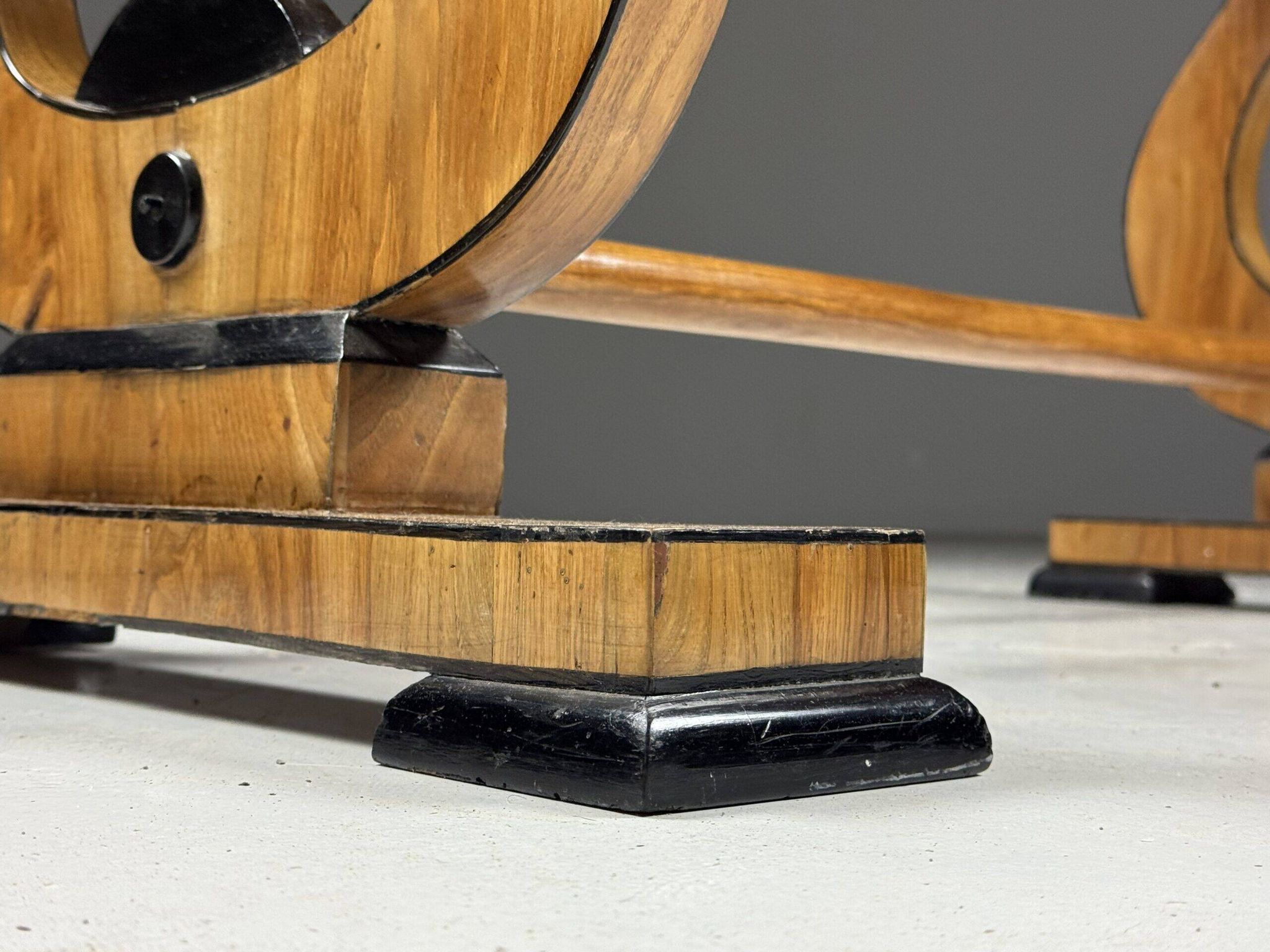 Bureau Biedermeier, table de centre