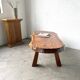 Table basse brutaliste en noyer massif, plateau slab live edge, France