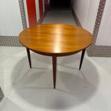 Scandinavian round table