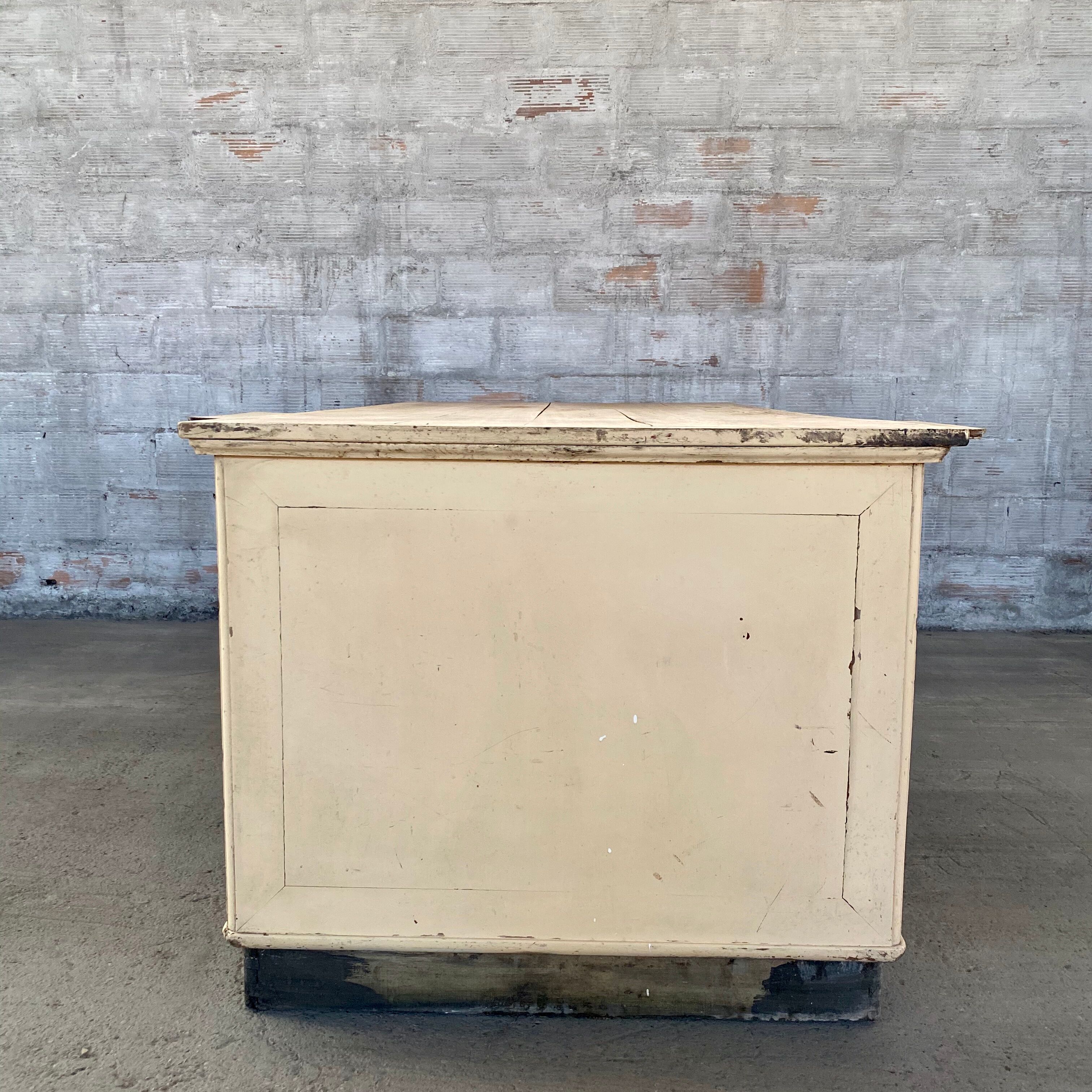 24-drawer craft furniture