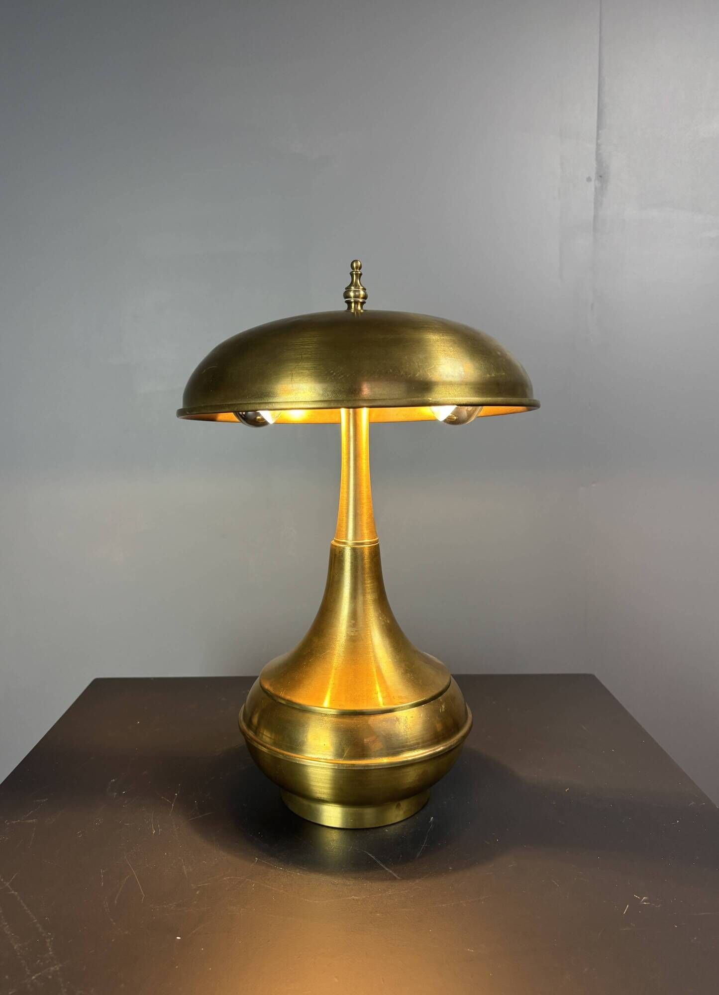 Midcentury Italian modernist brass dome mushroom table lamp, 1960s