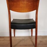 Suite of 4 Scandinavian style chairs
