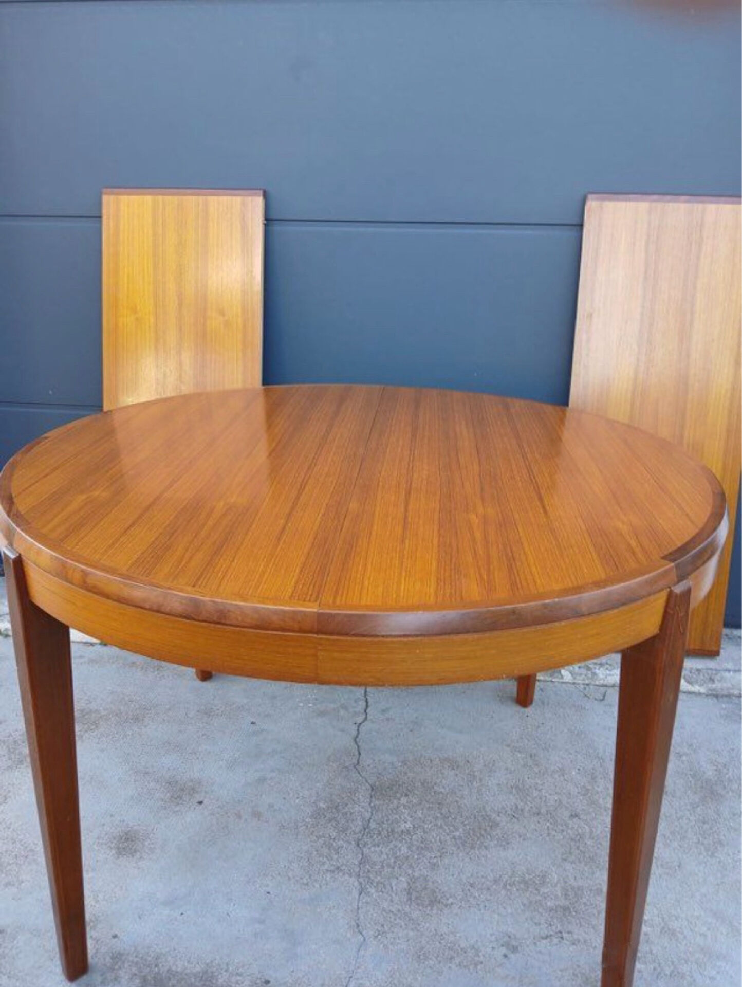Vintage teak round table Scandinavian style with 2 extensions 1960s/70s
