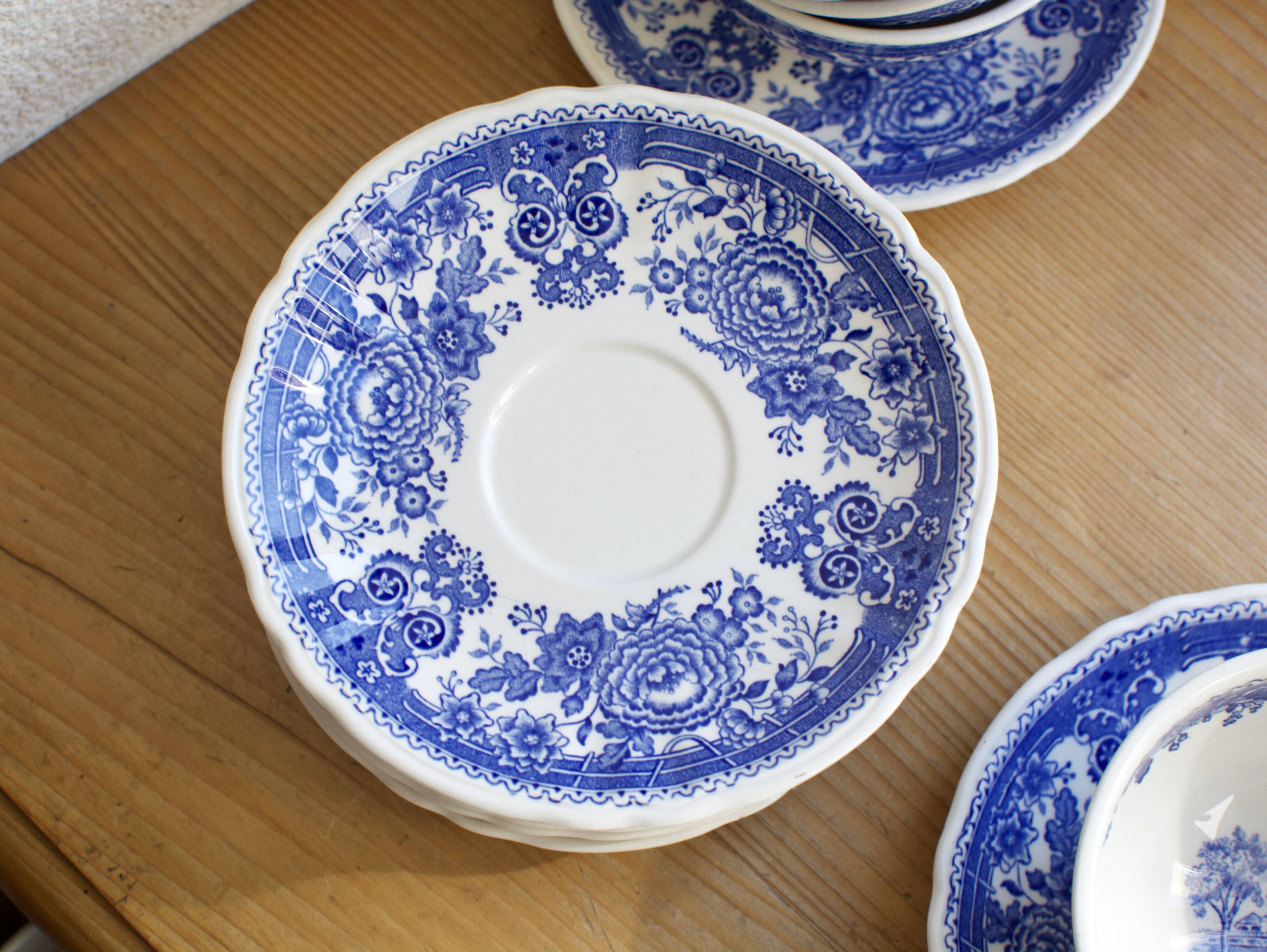 Service at Thé Villeroy & Boch in blue Burgenland porcelain