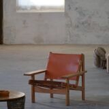 Pair of oak and leather hunting chairs by Kurt Østervig, modern Danish style from the 1960s.