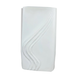 vase op art en porcelaine