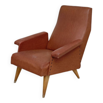 Fauteuil en simili cuir marron camel , France 1960