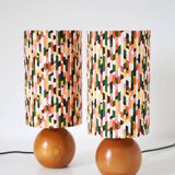 Lampes de chevet, pied bois massif sphère et abat-jour cilindre imprimé