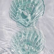 Paire de bougeoirs en coquillage