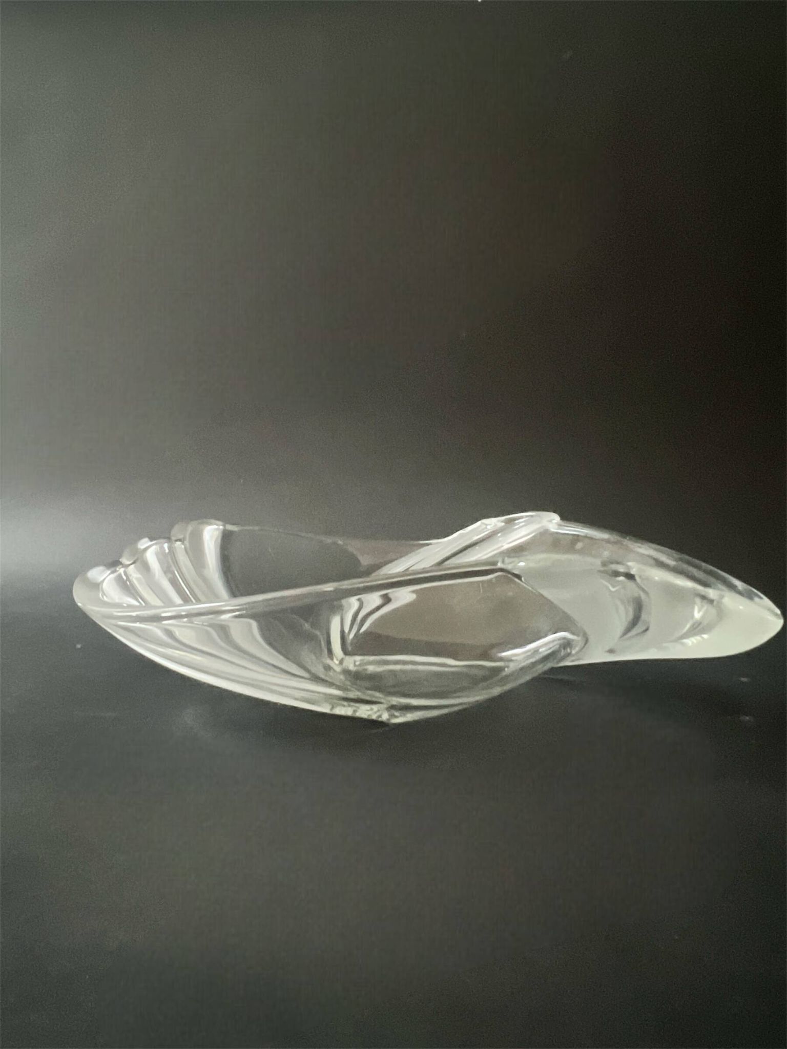Grande corbeille ou vide poche en verre cristallin Art Déco