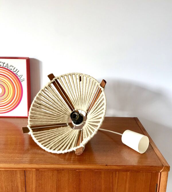 Suspension scandinave en bois et laine made in rda années 60-70