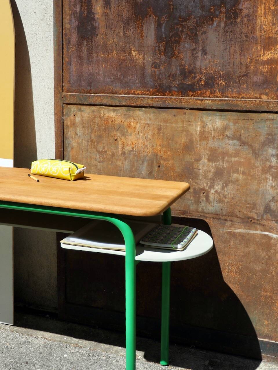 Bureau double d'école revisité