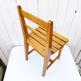 Chaise pour enfant en hêtre verni vintage