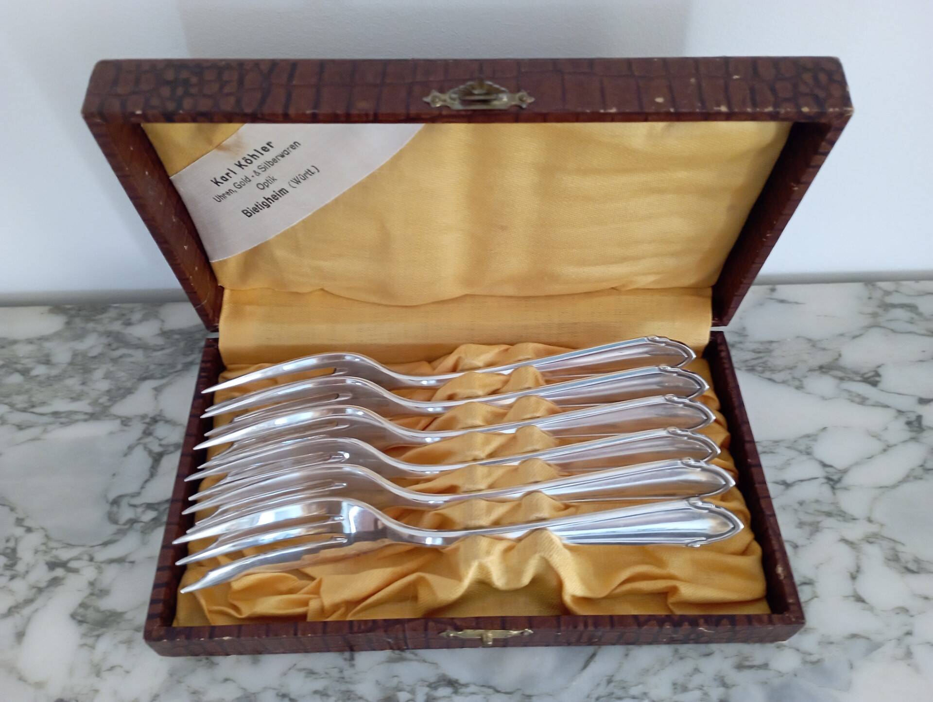 Silver metal dessert forks