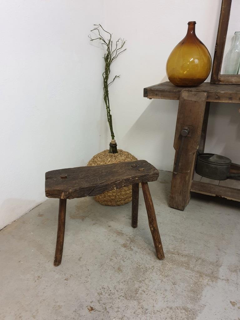 Farm stool