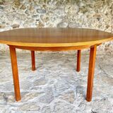 Extendable dining table in teak, butterfly extension by Van Pelt circa 1960.