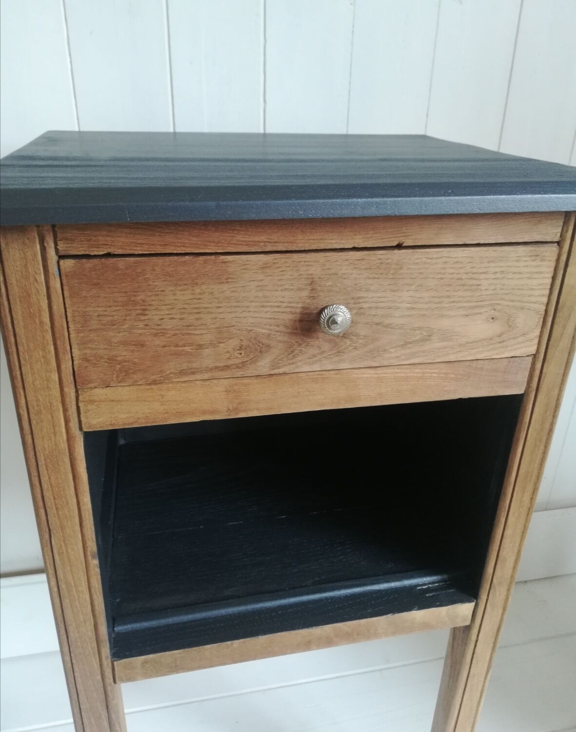 Bedside table