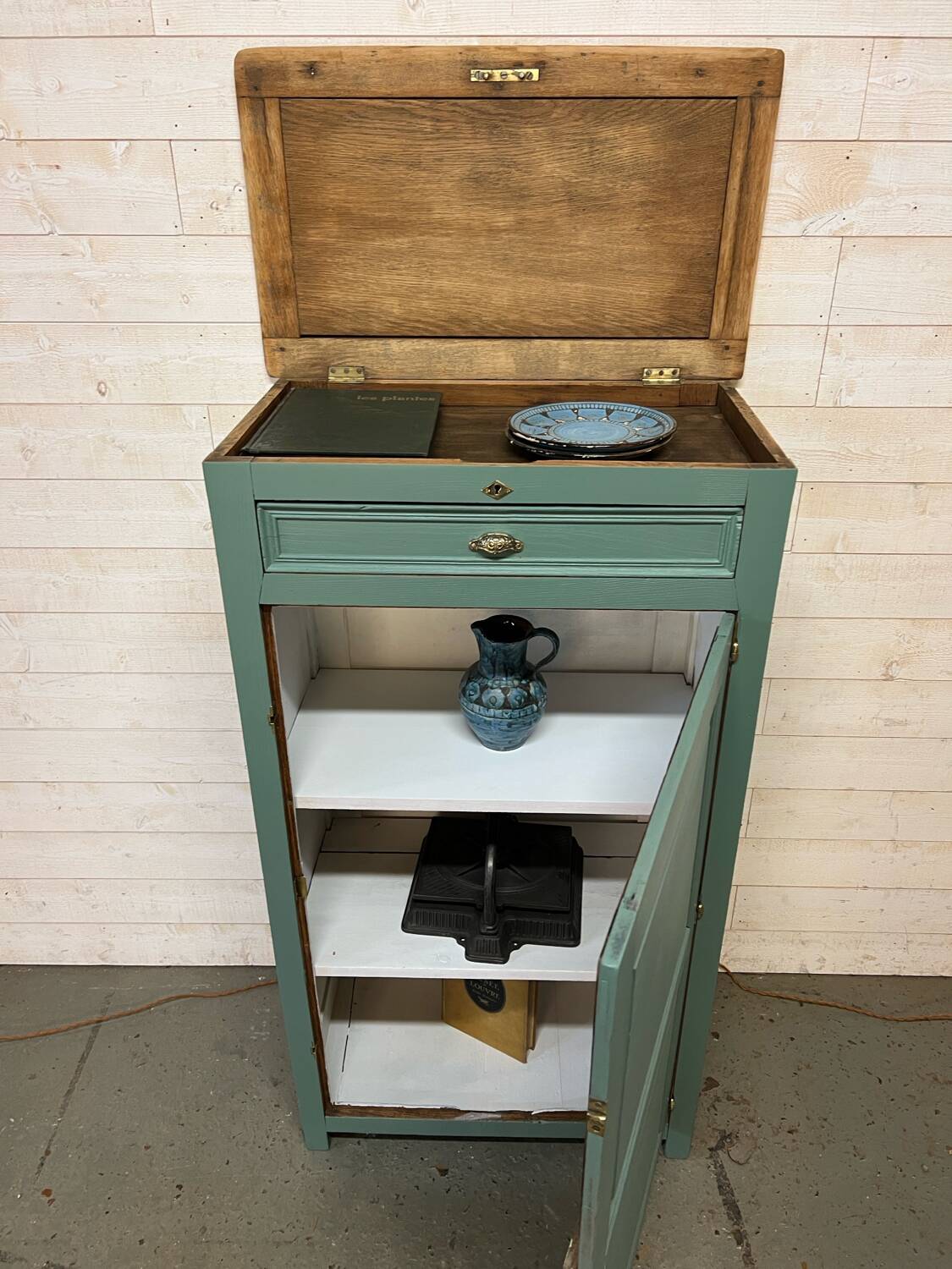 One-door buffet