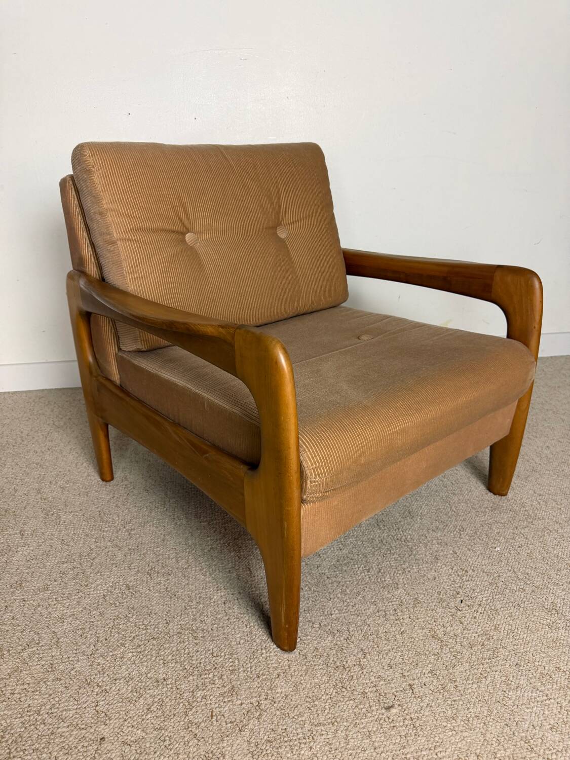 Vintage armchair – 1980s – Beige corduroy