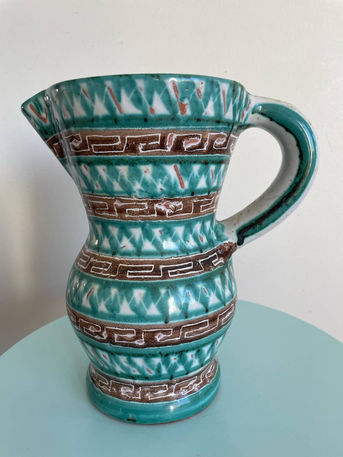 Ceramic pitcher signed Robert Picault – Scarified decoration – Vintage