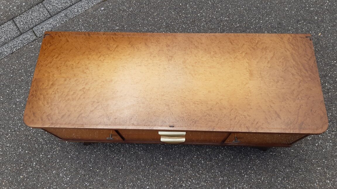 Vintage bass sideboard