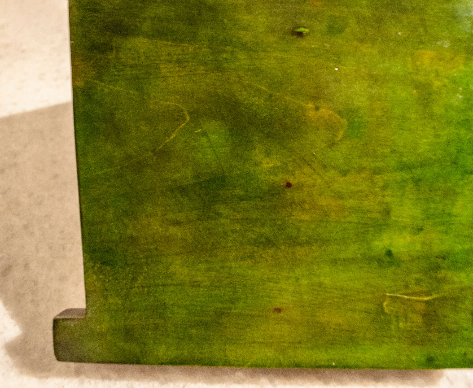 Étagères art déco en aniline de cerise. italie années 1930