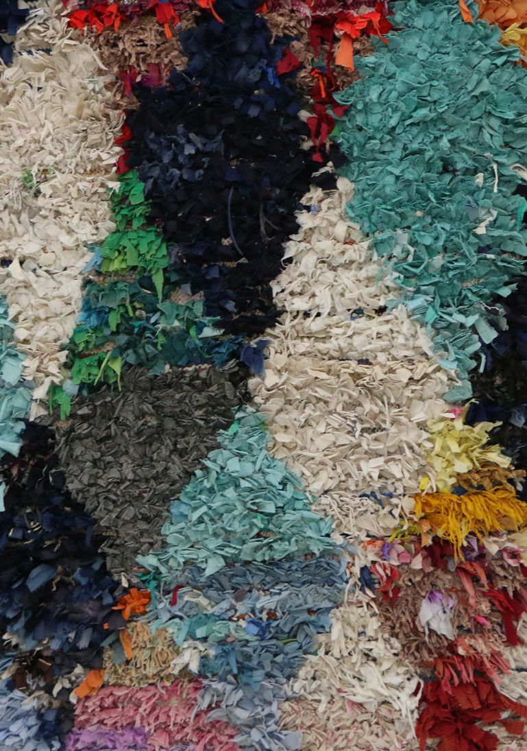 Boucherouite vintage moroccan rug 106 x 184 cm