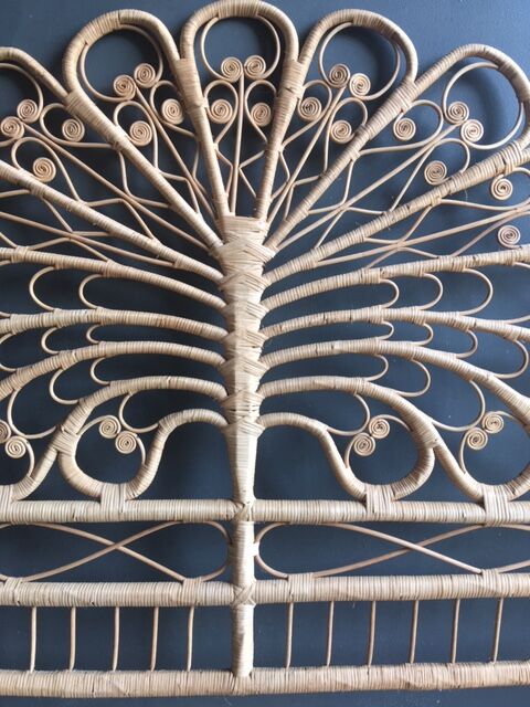 Peacock rattan headof
