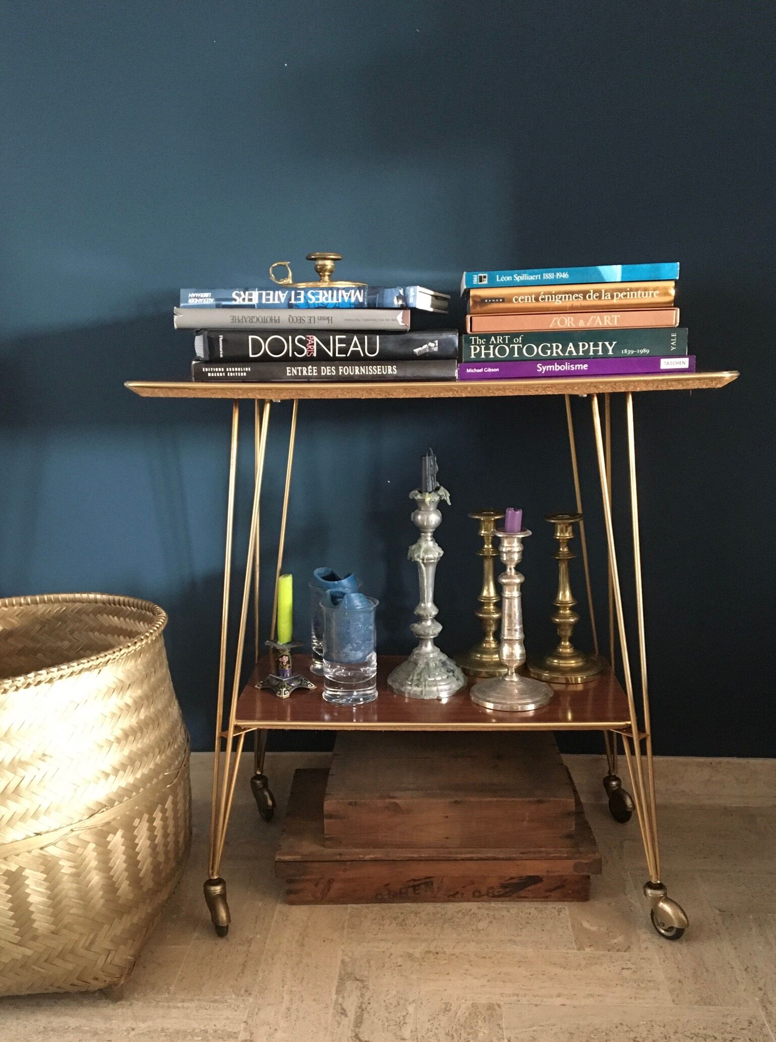 Golden and brown desserte