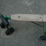 Child wooden and metal carrier, vintage 70s tricycle