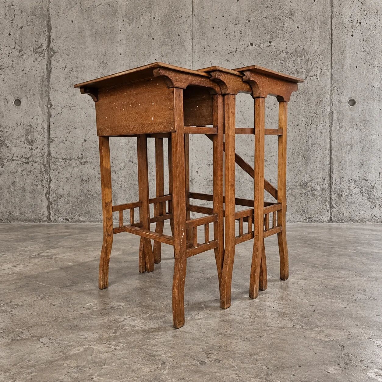 3 x nesting tables / nesting set / arts and crafts / 1950s